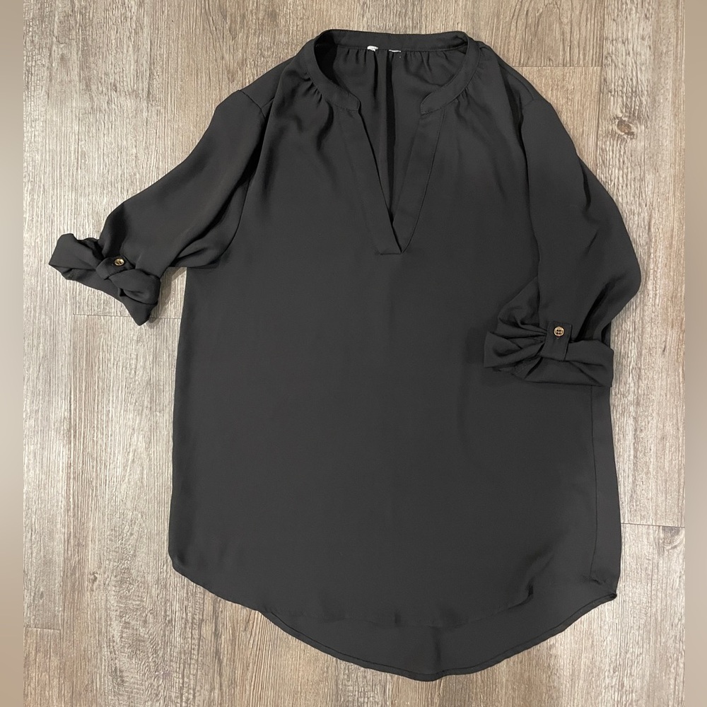 Elegant Black Women's Top V Neck, 3/4 Sleeve, high low, business casual chiffon